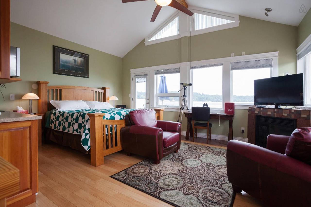 Birds Of A Feather Victoria Oceanfront Studio Suites Colwood Ngoại thất bức ảnh