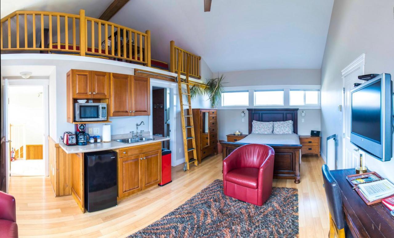 Birds Of A Feather Victoria Oceanfront Studio Suites Colwood Ngoại thất bức ảnh