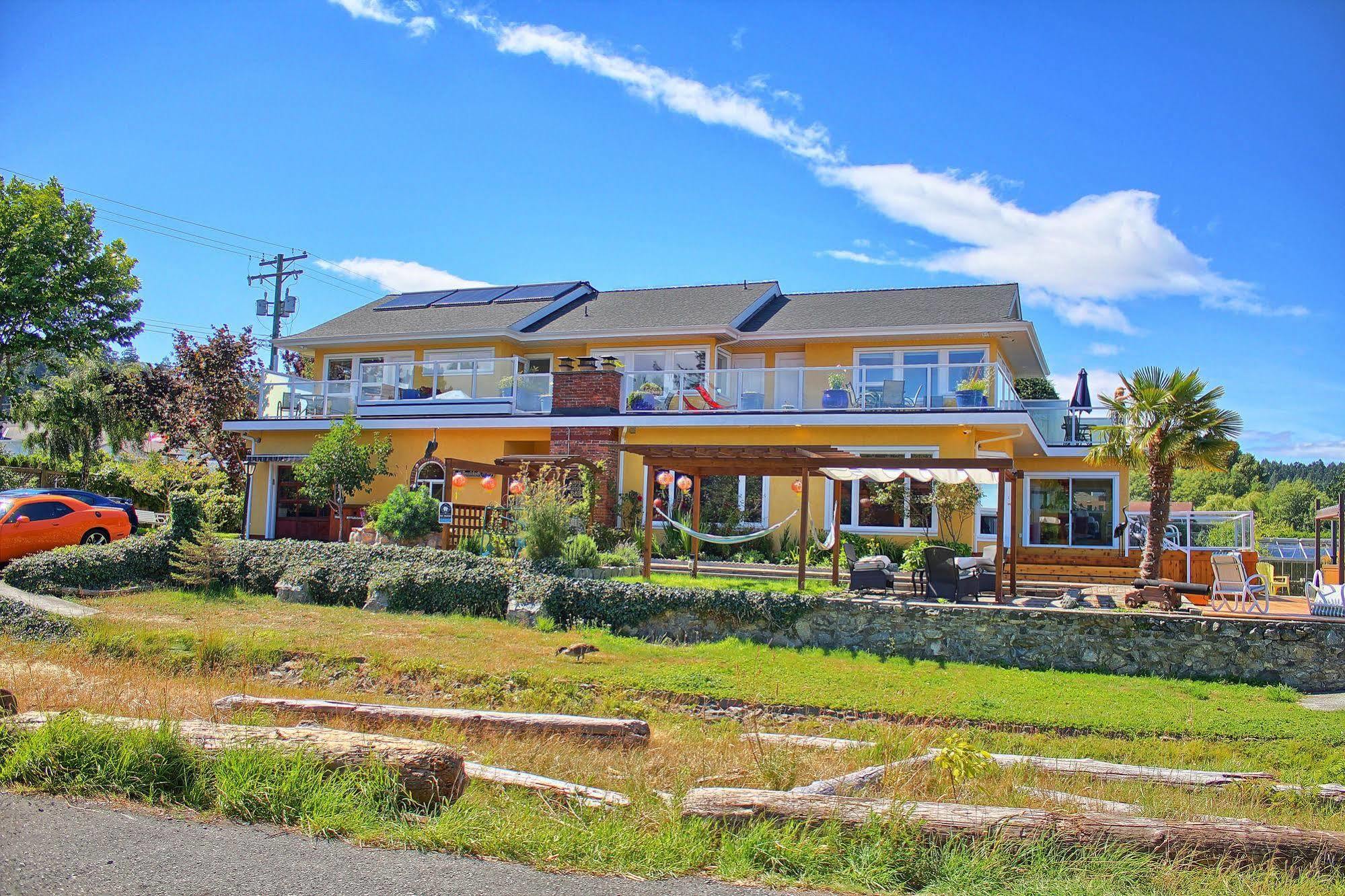 Birds Of A Feather Victoria Oceanfront Studio Suites Colwood Ngoại thất bức ảnh